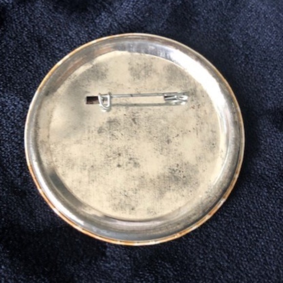 Vintage Farrah Fawcett Pin - Picture 2 of 2